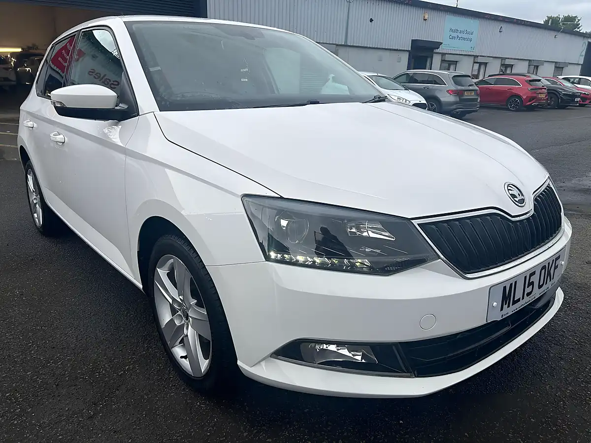 Used 2015 Skoda Fabia Se L White - Interior and Exterior details 7