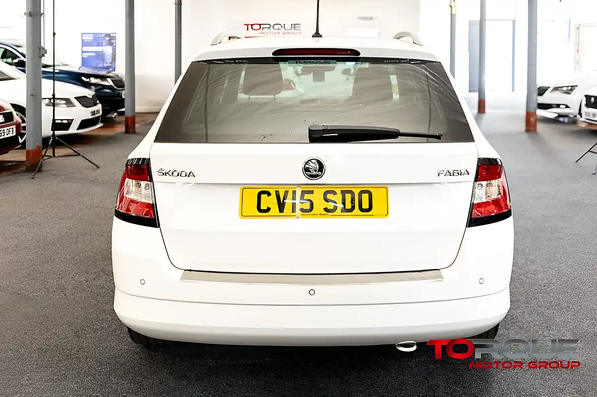 Used 2015 Skoda Fabia Se L White - Interior and Exterior details 12