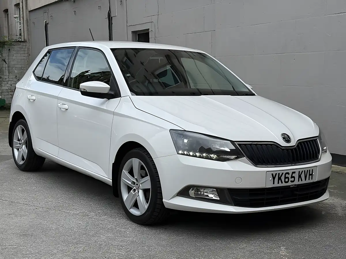 Used 2015 Skoda Fabia Se L White - Front View