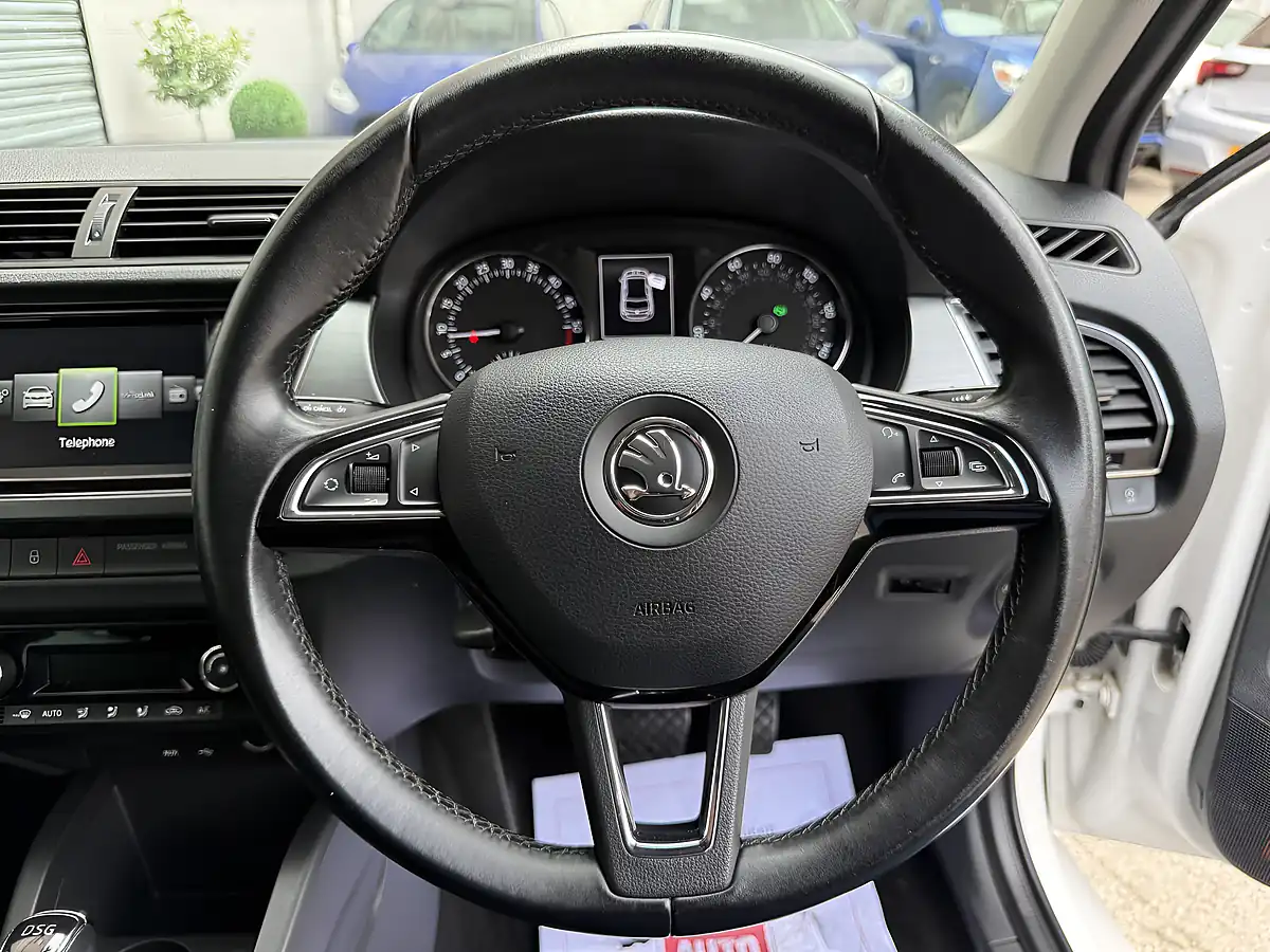 Used 2015 Skoda Fabia Se L White - Interior and Exterior details 17