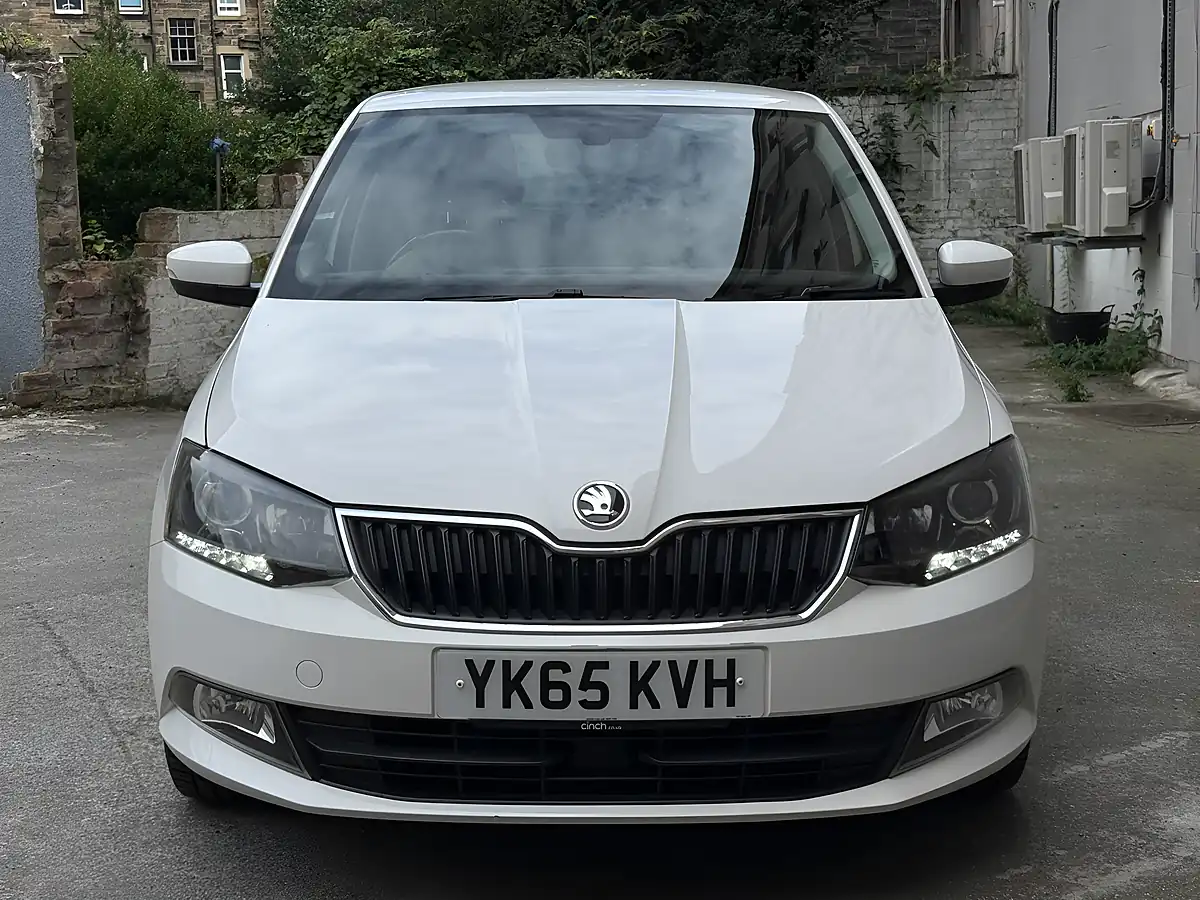 Used 2015 Skoda Fabia Se L White - Interior and Exterior details 5