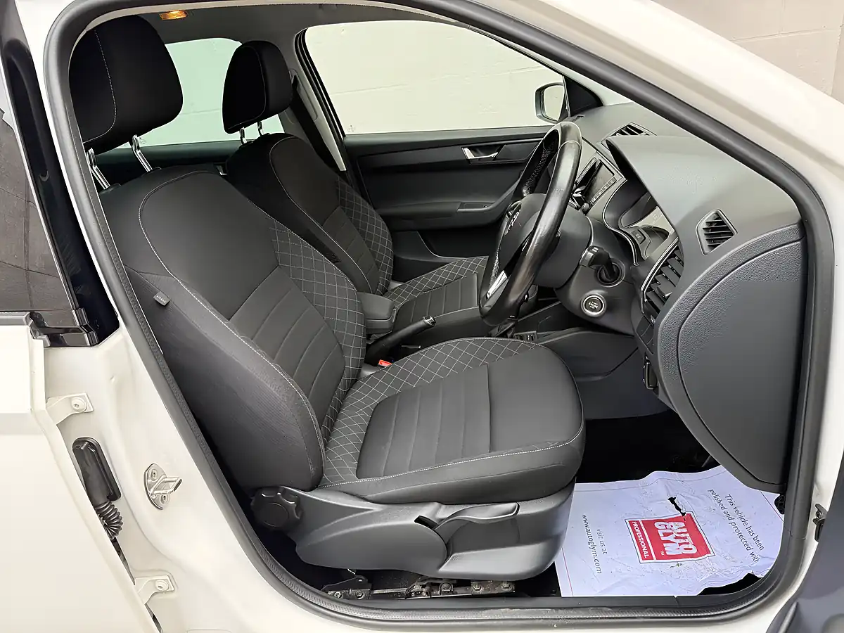 Used 2015 Skoda Fabia Se L White - Interior and Exterior details 9