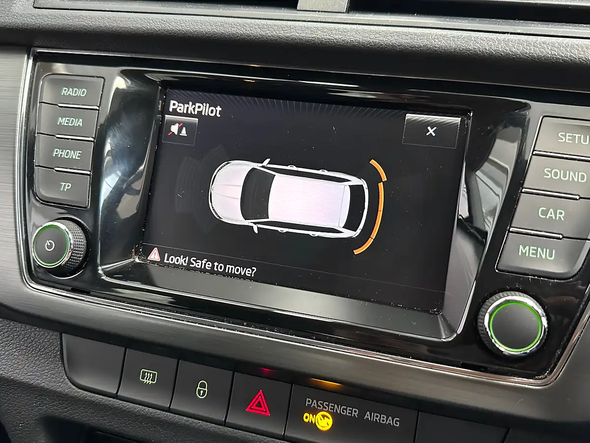 Used 2015 Skoda Fabia Se L White - Interior and Exterior details 13
