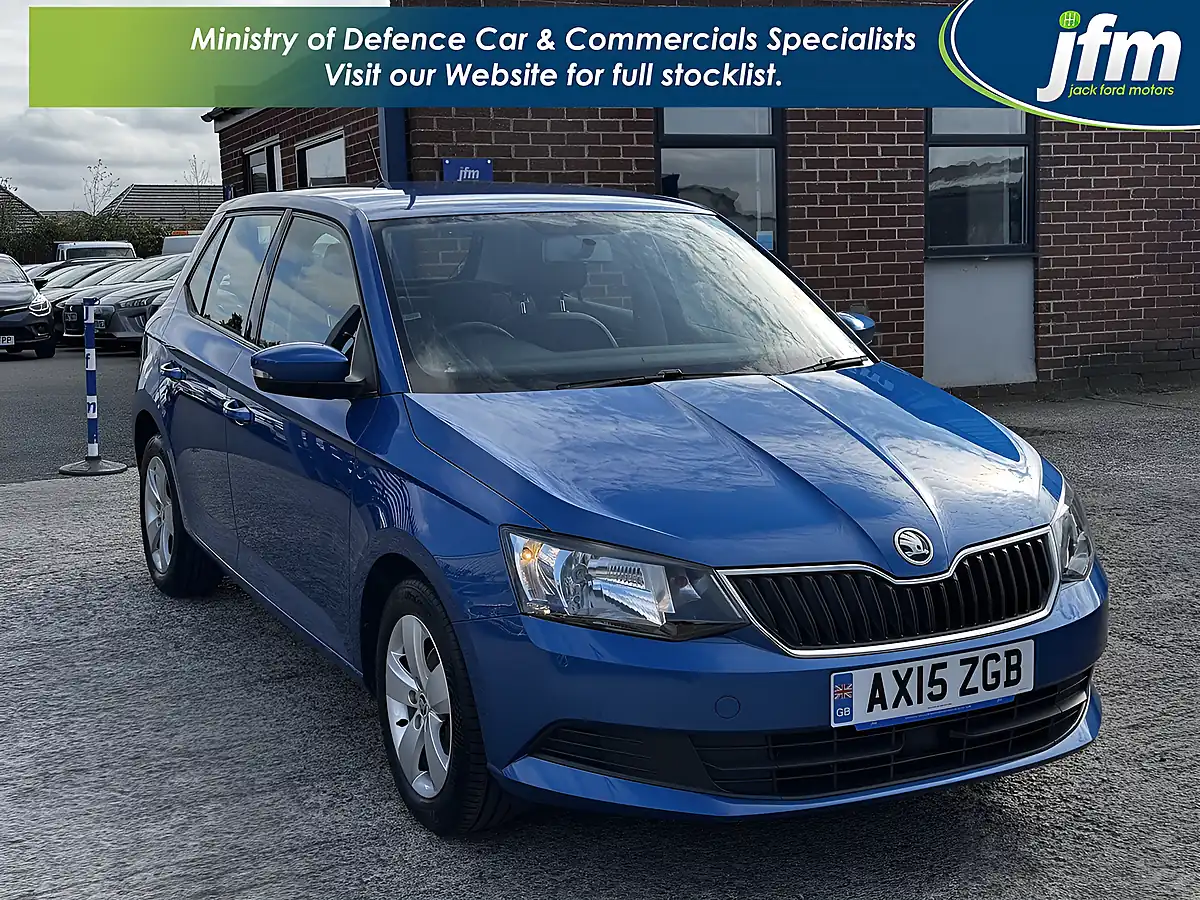 Used 2015 Skoda Fabia Se Race Blue Met - Front View