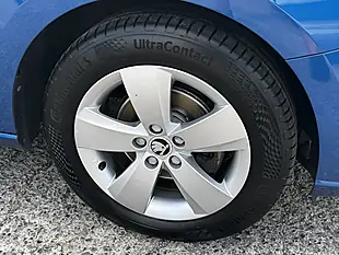 Used 2015 Skoda Fabia Se Race Blue Met - Interior and Exterior details 18