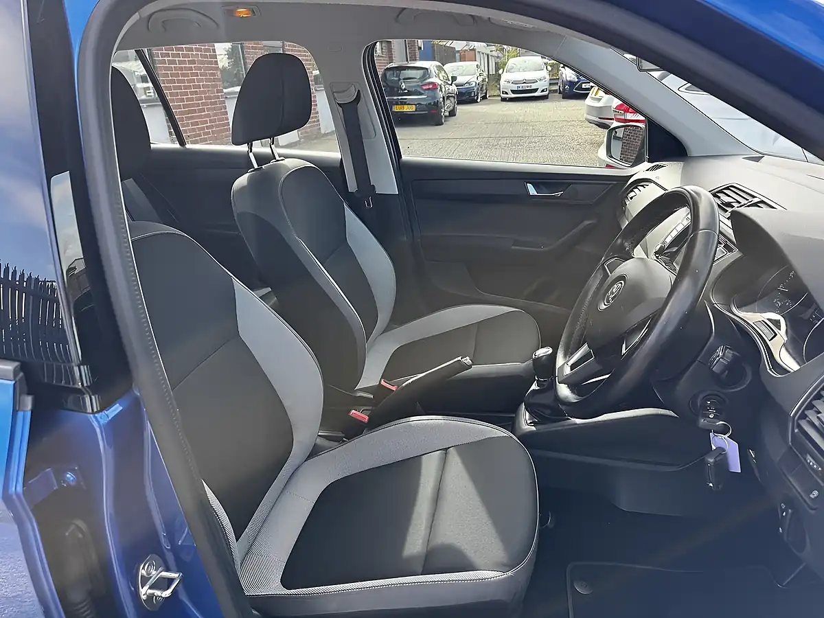 Used 2015 Skoda Fabia Se Race Blue Met - Interior and Exterior details 2