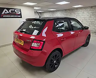 Used 2015 Skoda Fabia Se Red - Interior and Exterior details 3