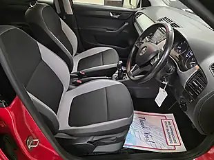 Used 2015 Skoda Fabia Se Red - Interior and Exterior details 6