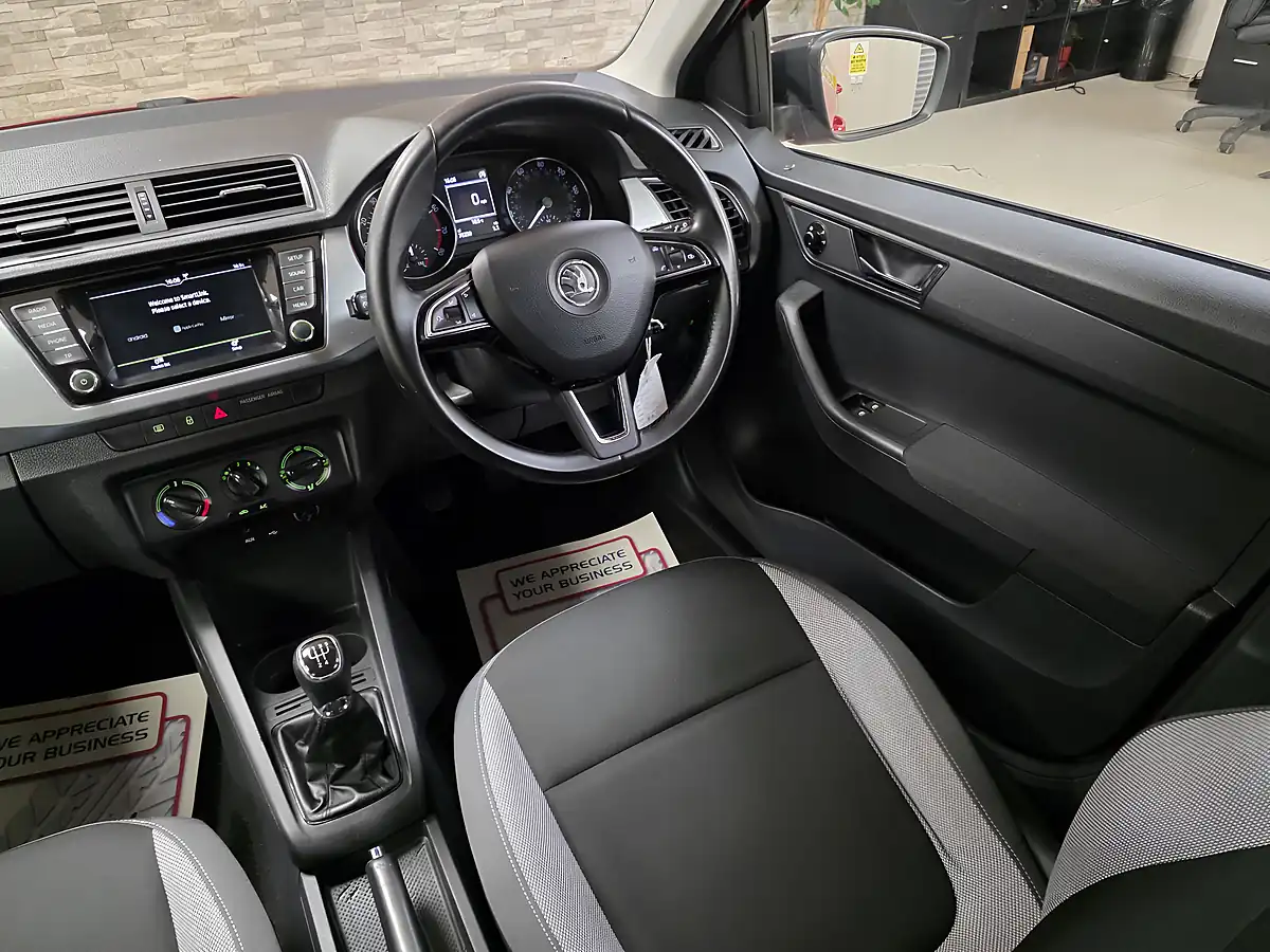 Used 2015 Skoda Fabia Se Red - Interior and Exterior details 9