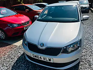 Used 2015 Skoda Fabia Se Silver - Interior and Exterior details 18