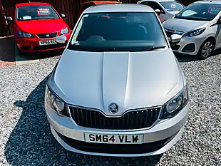 Used 2015 Skoda Fabia Se Silver - Interior and Exterior details 3