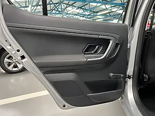 Used 2015 Skoda Fabia Se Silver - Interior and Exterior details 11