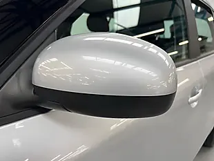 Used 2015 Skoda Fabia Se Silver - Interior and Exterior details 14