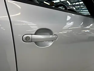 Used 2015 Skoda Fabia Se Silver - Interior and Exterior details 18