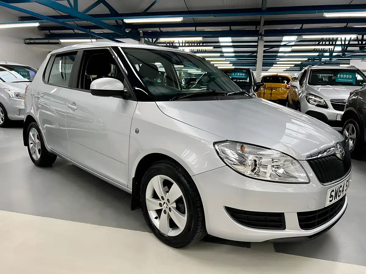 Used 2015 Skoda Fabia Se Silver - Interior and Exterior details 2