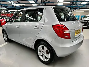 Used 2015 Skoda Fabia Se Silver - Interior and Exterior details 8