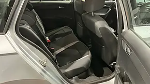 Used 2015 Skoda Fabia Se Silver - Interior and Exterior details 10