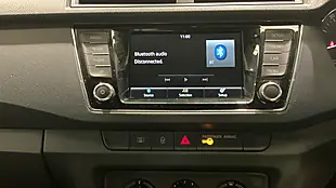 Used 2015 Skoda Fabia Se Silver - Interior and Exterior details 12
