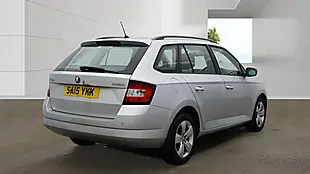 Used 2015 Skoda Fabia Se Silver - Interior and Exterior details 4