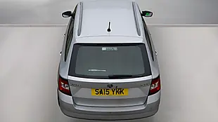 Used 2015 Skoda Fabia Se Silver - Interior and Exterior details 8