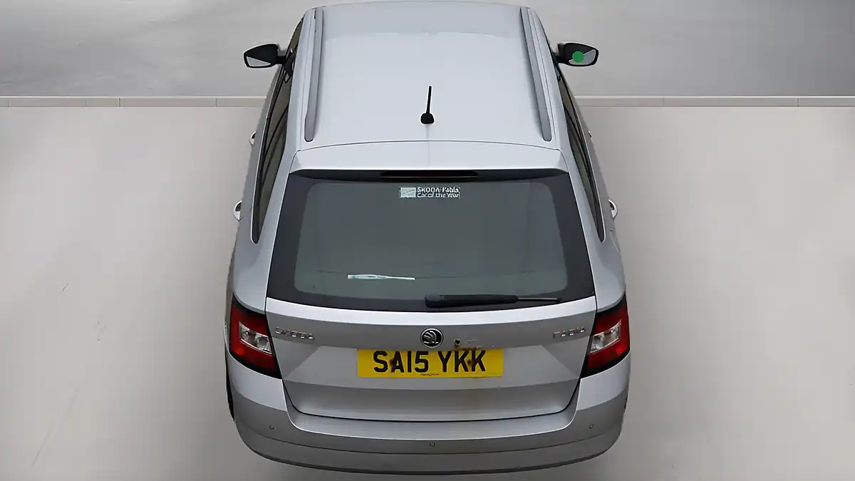 Used 2015 Skoda Fabia Se Silver - Interior and Exterior details 8