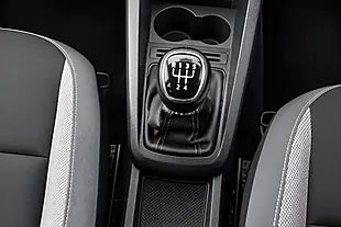 Used 2015 Skoda Fabia Se Silver - Interior and Exterior details 13