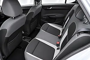 Used 2015 Skoda Fabia Se Silver - Interior and Exterior details 15