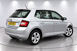 Used 2015 Skoda Fabia Se Silver - Interior and Exterior details 8
