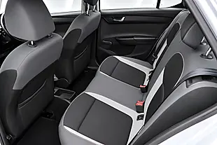 Used 2015 Skoda Fabia Se Silver - Interior and Exterior details 15