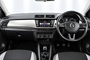 Used 2015 Skoda Fabia Se Silver - Interior and Exterior details 16