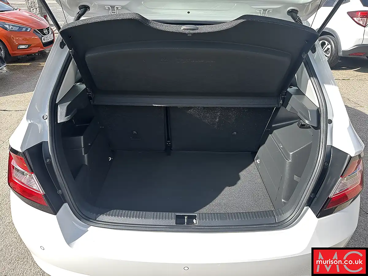 Used 2015 Skoda Fabia Se White - Interior and Exterior details 11