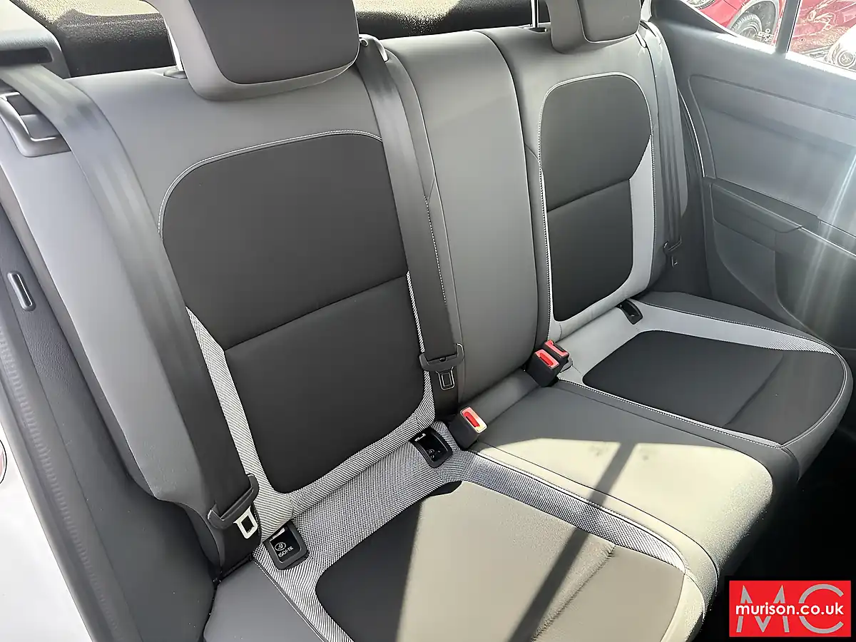 Used 2015 Skoda Fabia Se White - Interior and Exterior details 12