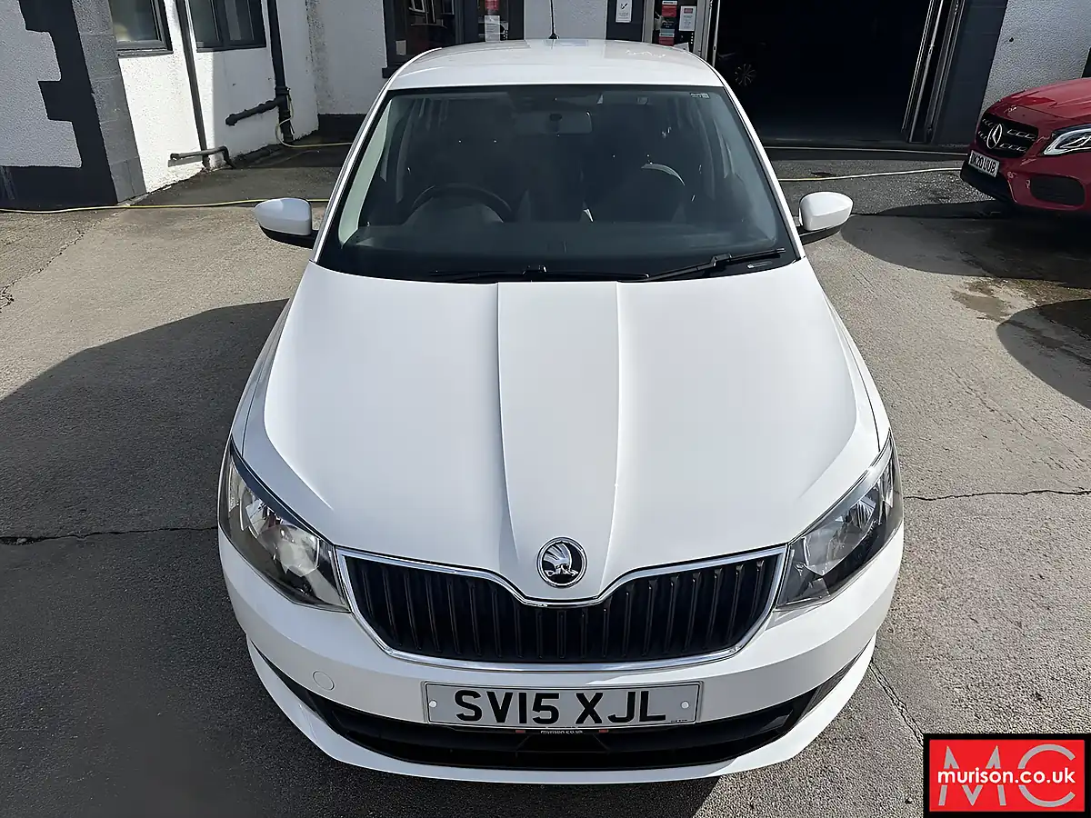 Used 2015 Skoda Fabia Se White - Interior and Exterior details 5