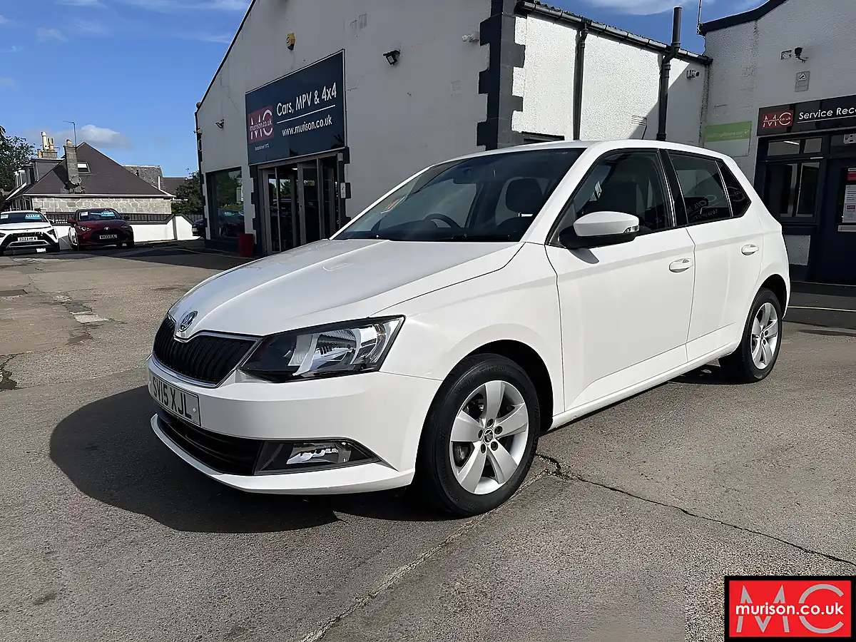 Used 2015 Skoda Fabia Se White - Interior and Exterior details 7