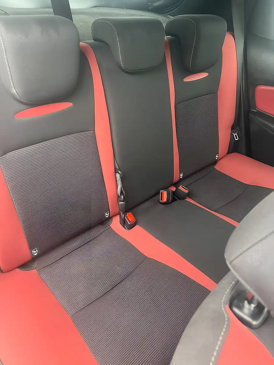 Used 2015 Skoda Fabia Sel - Interior and Exterior details 16