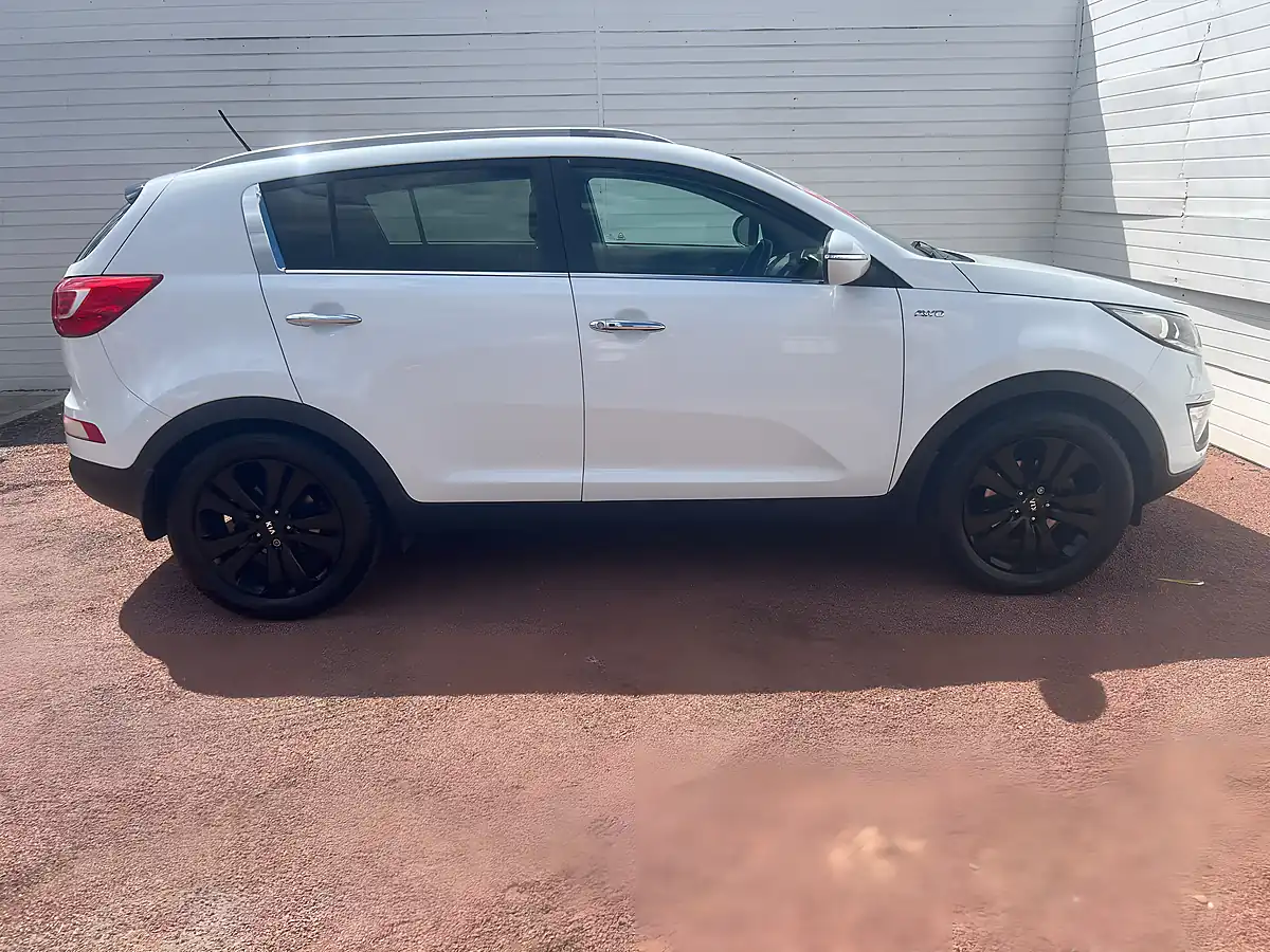 Used 2015 Skoda Fabia Sel - Interior and Exterior details 9