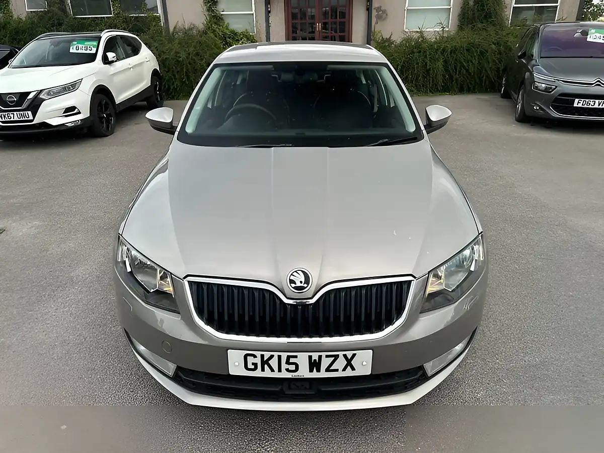Used 2015 Skoda Octavia Elegance Beige - Interior and Exterior details 4