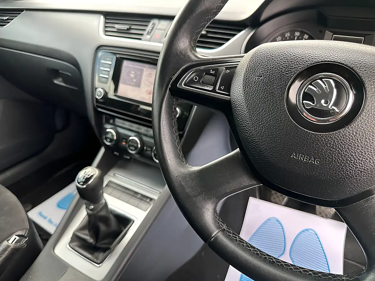 Used 2015 Skoda Octavia Elegance Beige - Interior and Exterior details 8