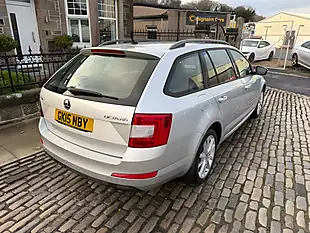 Used 2015 Skoda Octavia Elegance Brilliant Silver - Interior and Exterior details 10