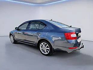 Used 2015 Skoda Octavia Elegance Grey - Interior and Exterior details 6