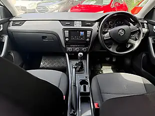 Used 2015 Skoda Octavia S White - Interior and Exterior details 19