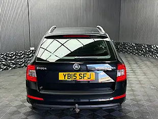 Used 2015 Skoda Octavia Se 4WD Black - Interior and Exterior details 11