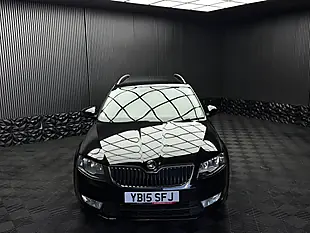 Used 2015 Skoda Octavia Se 4WD Black - Interior and Exterior details 2