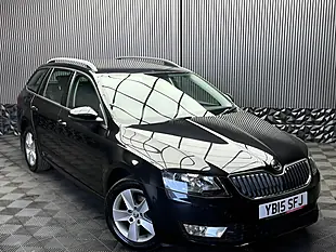 Used 2015 Skoda Octavia Se 4WD Black - Interior and Exterior details 7