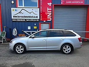 Used 2015 Skoda Octavia Se Silver - Interior and Exterior details 5