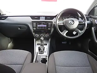 Used 2015 Skoda Octavia Se Silver - Interior and Exterior details 2