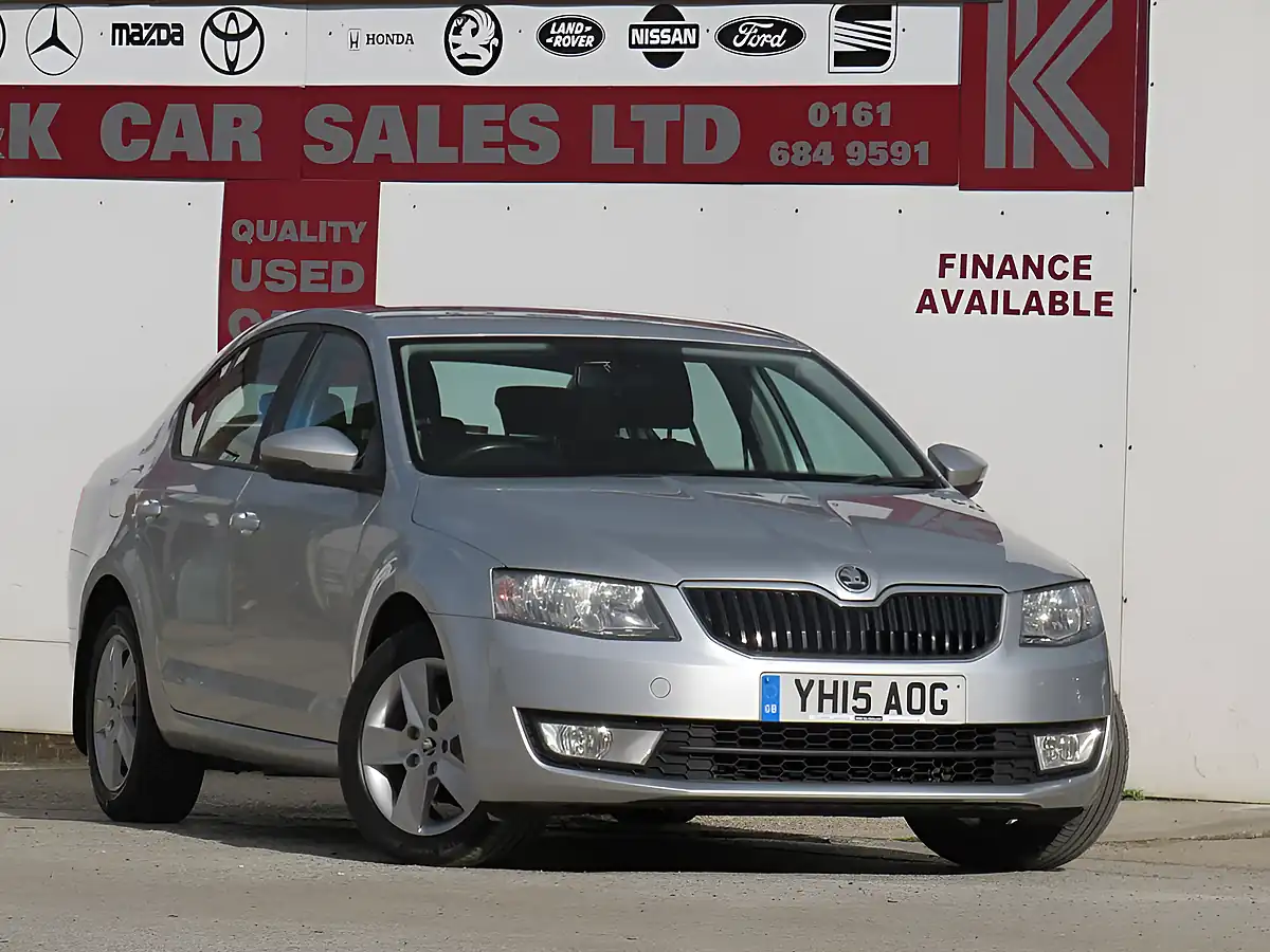 Used 2015 Skoda Octavia Se Silver - Interior and Exterior details 20