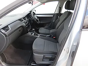 Used 2015 Skoda Octavia Se Silver - Interior and Exterior details 9