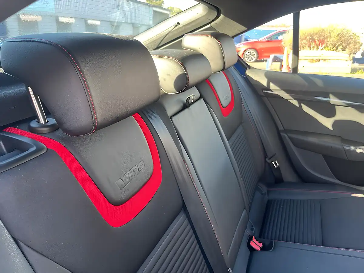 Used 2015 Skoda Octavia VRS Blue - Interior and Exterior details 11