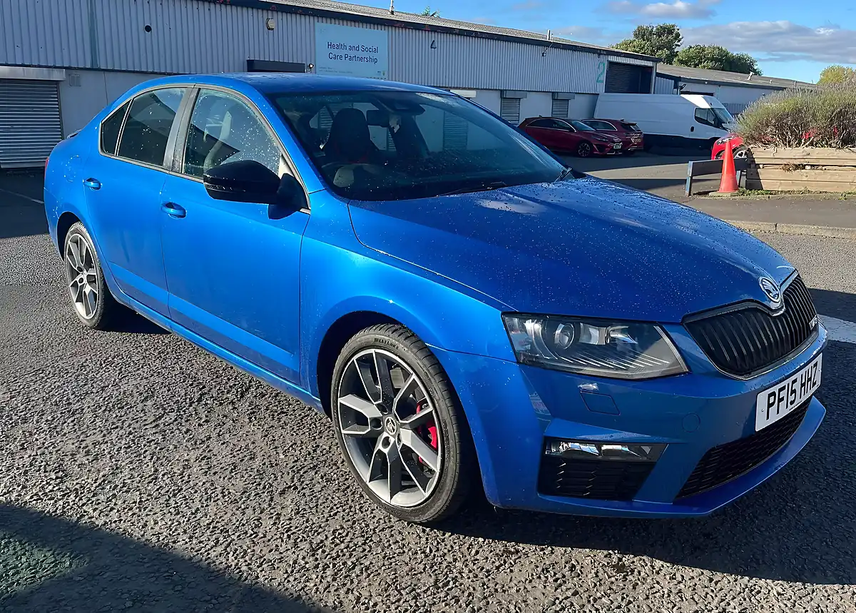 Used 2015 Skoda Octavia VRS Blue - Interior and Exterior details 3